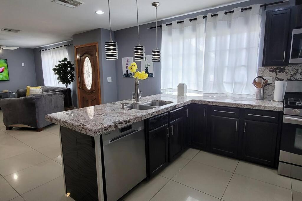 K - Fully Remodeled And Professionally Decorated 拉斯维加斯 外观 照片