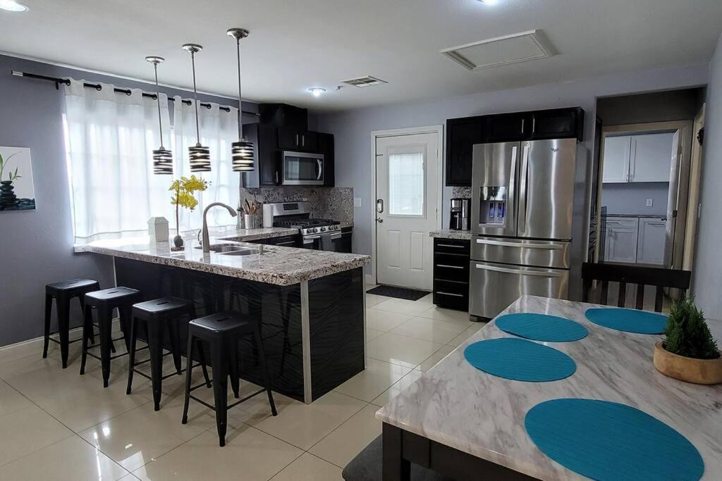 K - Fully Remodeled And Professionally Decorated 拉斯维加斯 外观 照片